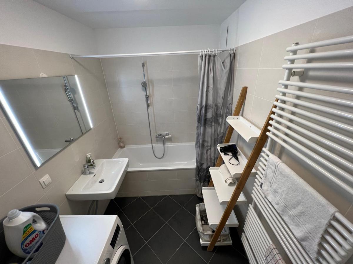 Apartment Wien - Favoriten Luaran gambar