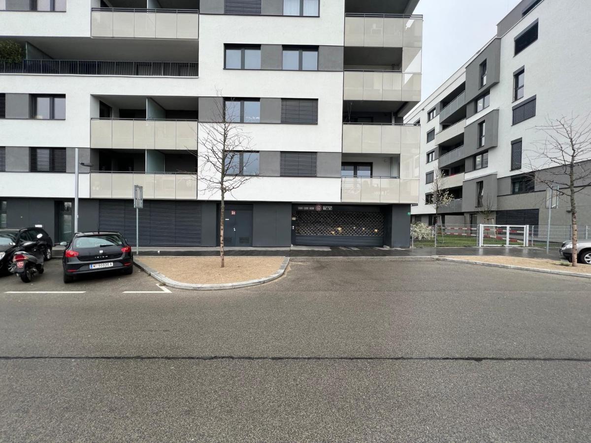 Apartment Wien - Favoriten Luaran gambar