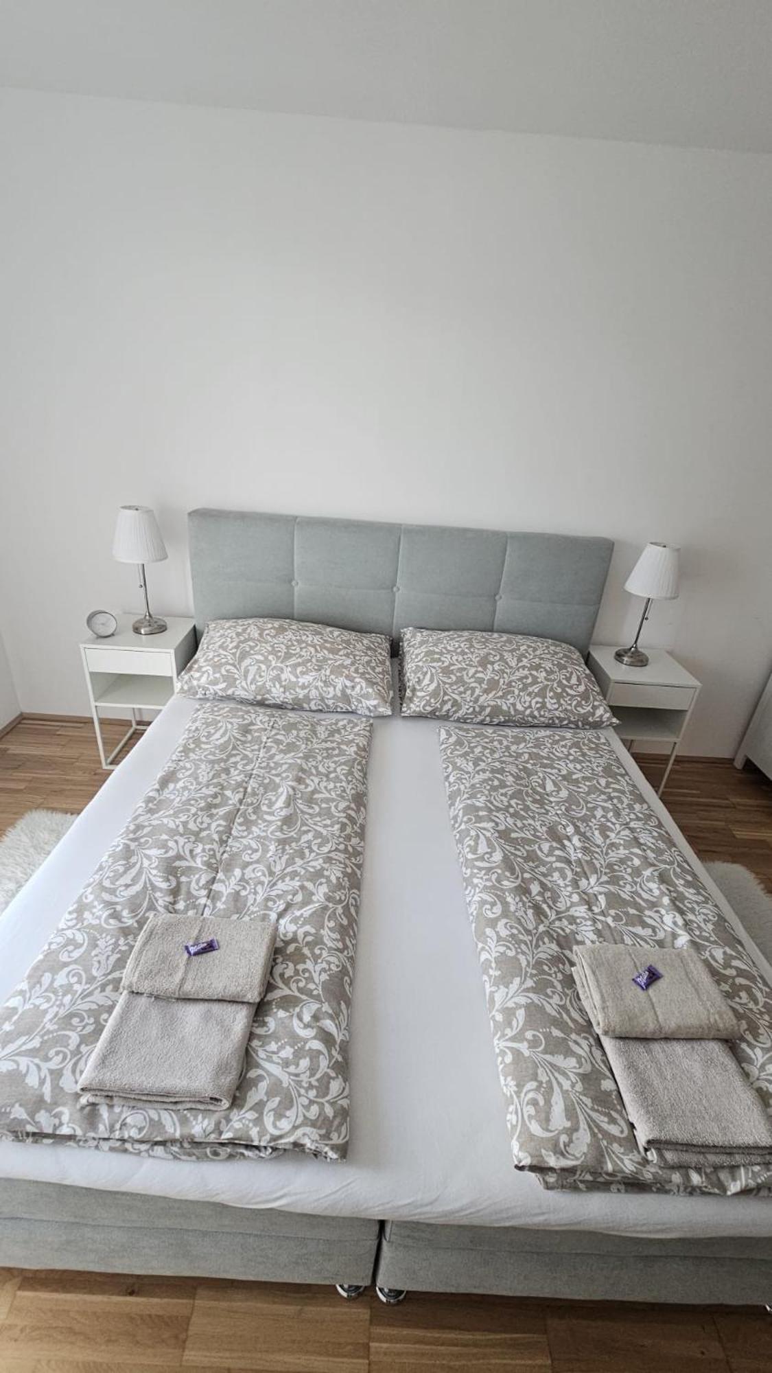 Apartment Wien - Favoriten Luaran gambar