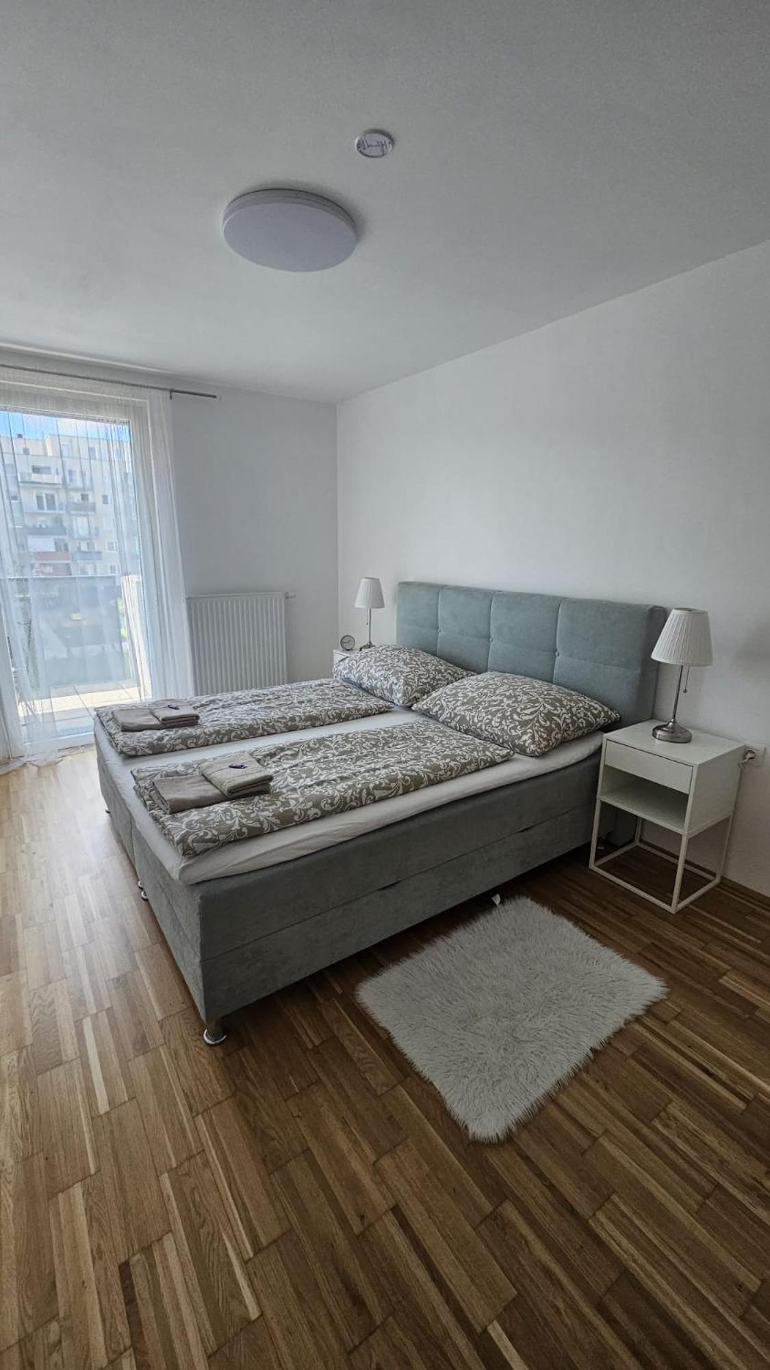 Apartment Wien - Favoriten Luaran gambar